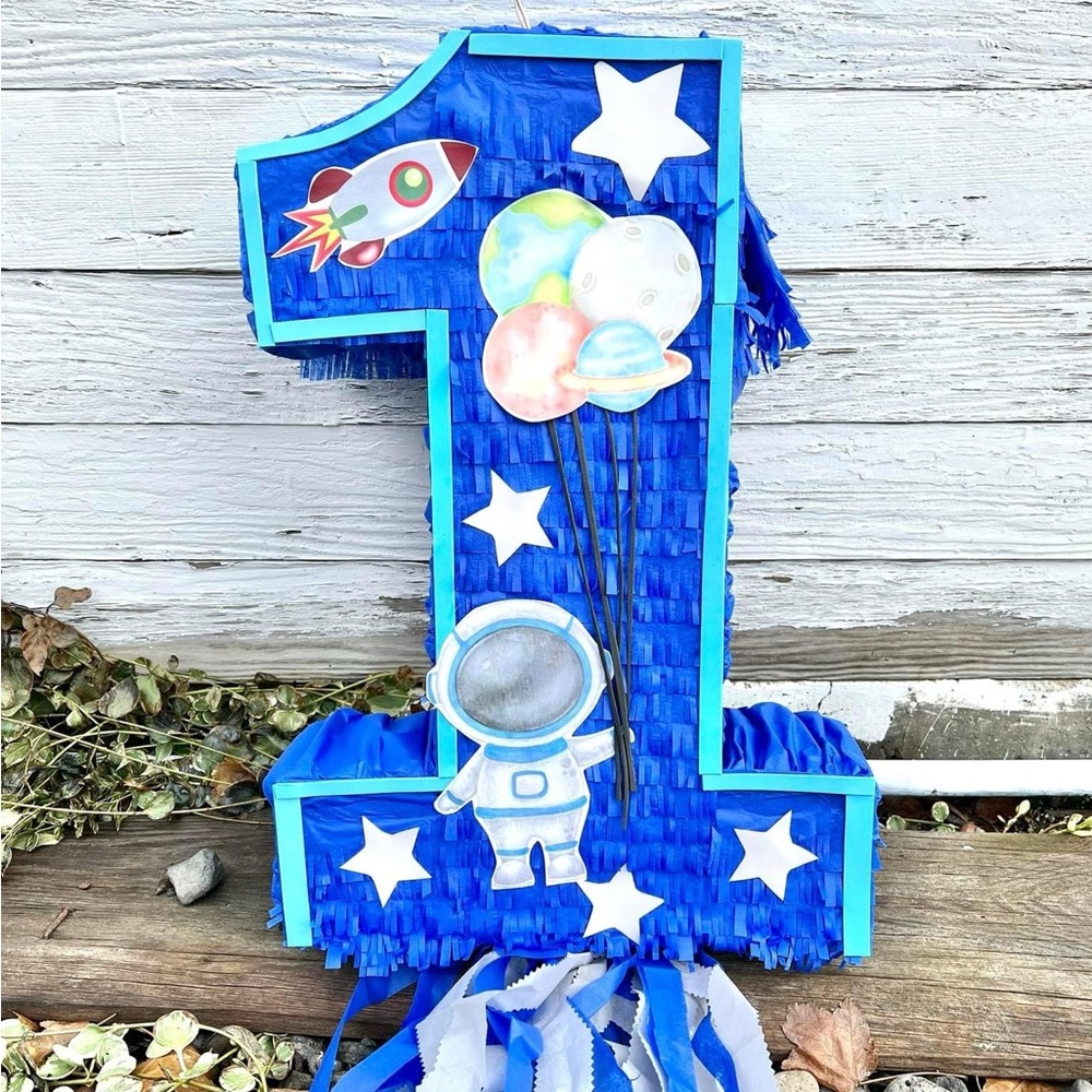 Astronaut number one piñata